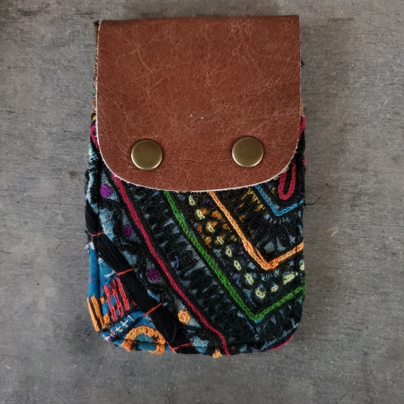 🌈SOLD💰 Free People Boho Embroidered Wallet - Picture 4 of 8